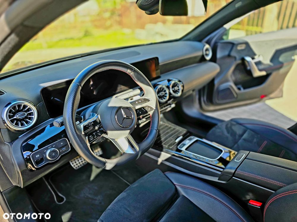 Mercedes-Benz Klasa A 200 4-Matic AMG Line 8G-DCT - 10
