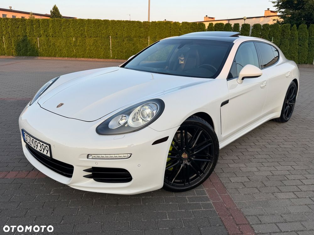 Porsche Panamera 4 Edition - 19