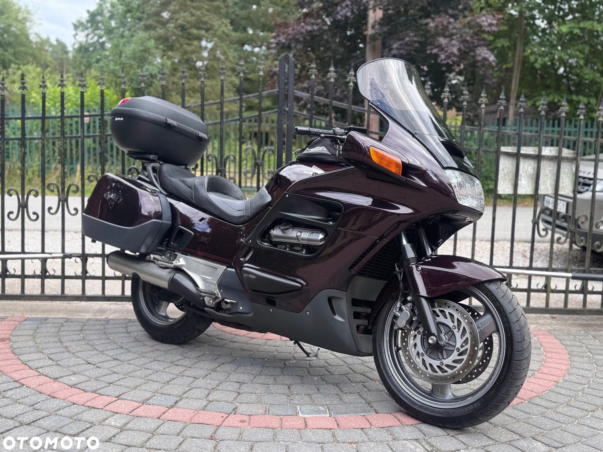 Honda ST - 1