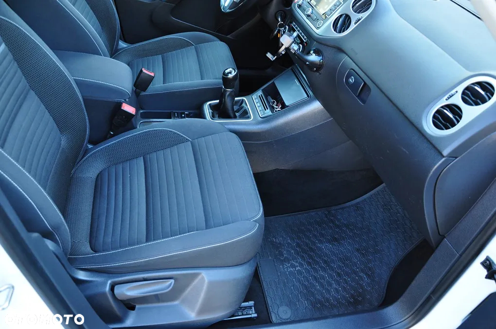 Volkswagen Tiguan 2.0 TDI DPF BlueMotion Technology Cup Sport & Style - 30