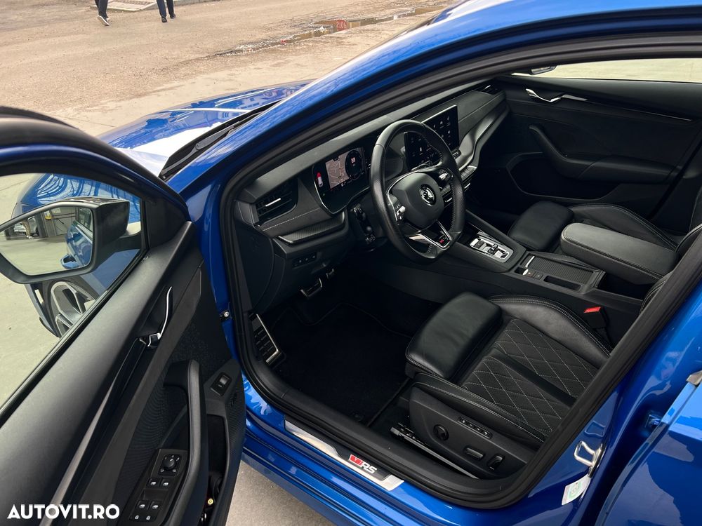 Skoda Octavia 2.0 TDI DSG RS Plus - 9