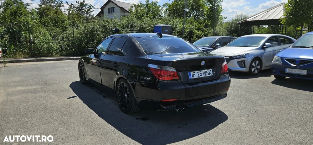 BMW Seria 5 520i - 9