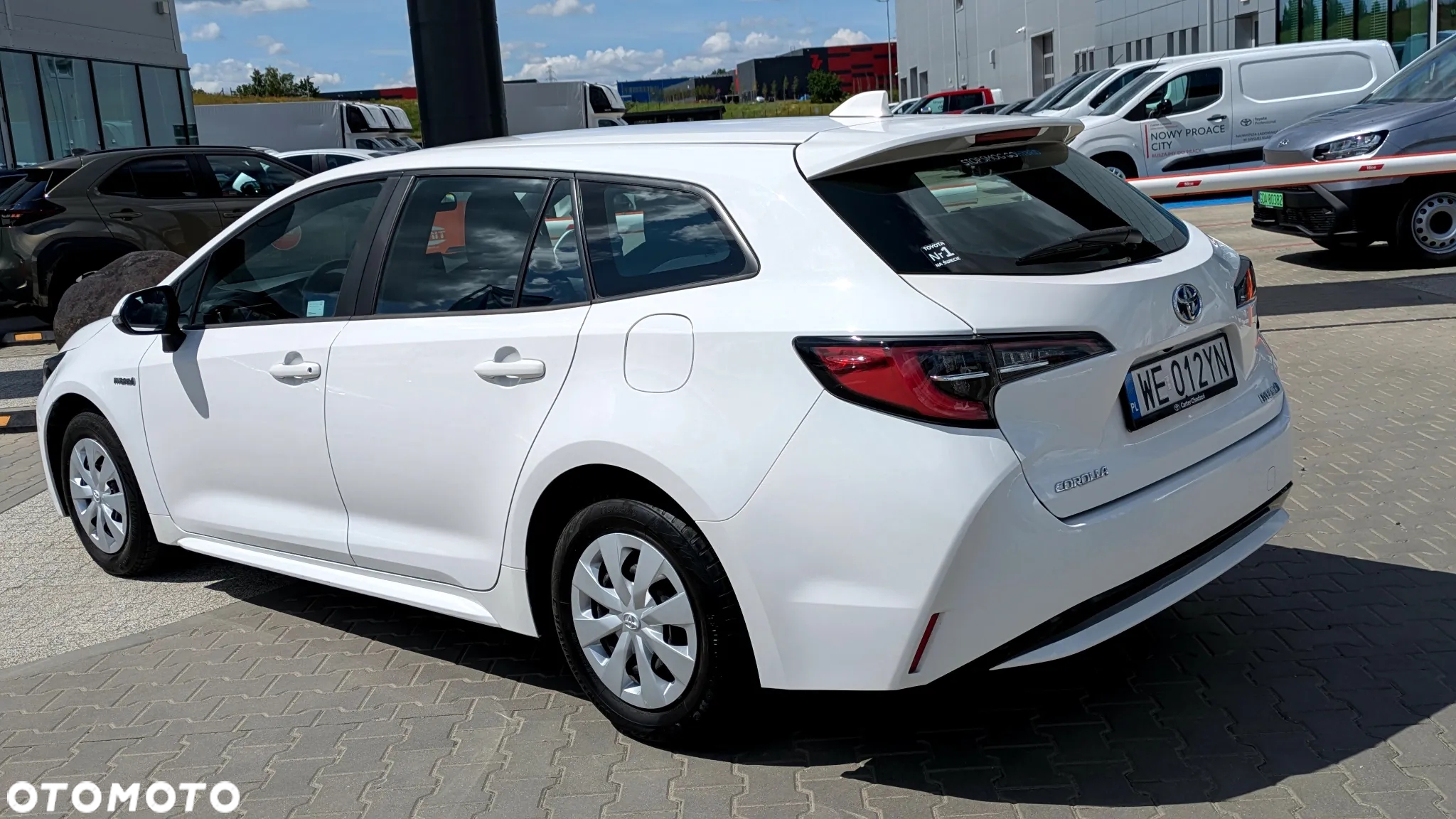 Toyota Corolla 1.8 Hybrid Active - 4