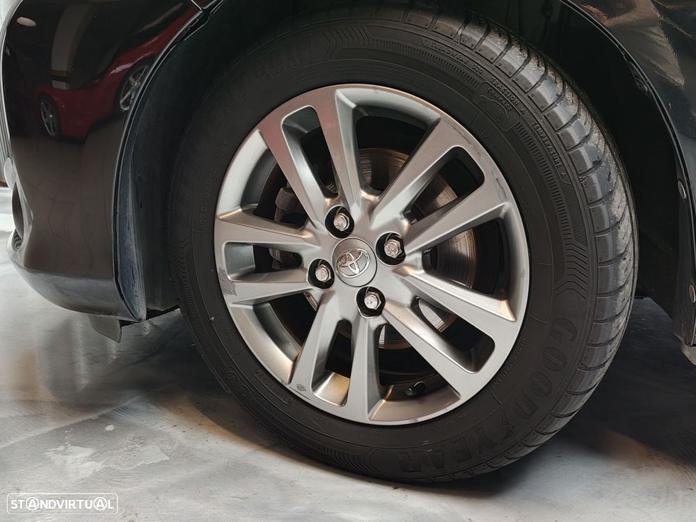 Toyota Yaris 1.4 D-4D Comfort - 26