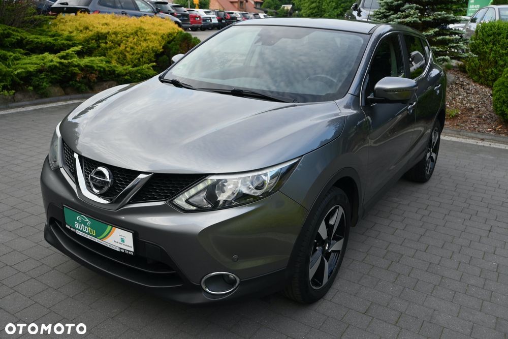 Nissan Qashqai 1.2 DIG-T Xtronic 360 - 1