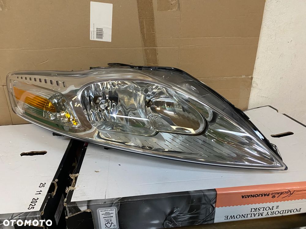 lampa mondeo mk4  prawa eu cała - 1