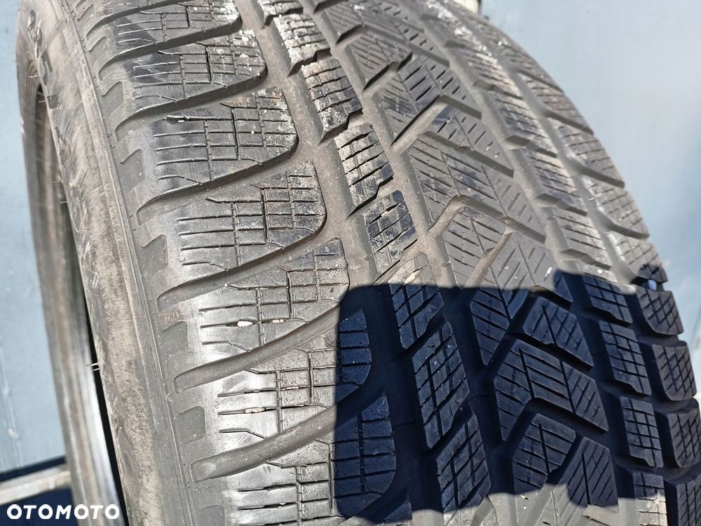 285/45R19 Pirelli Scorpion Winter opona pojedynka zima 6,8mm - 2