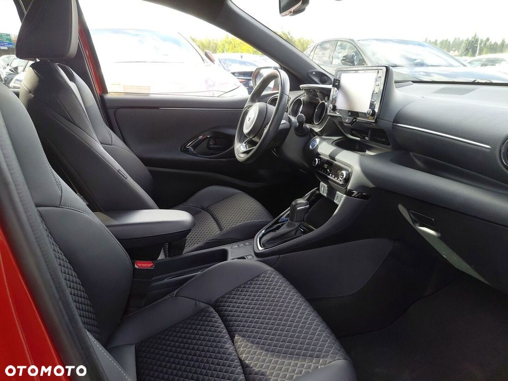 Toyota Yaris Hybrid 1.5 Selection Style - 9