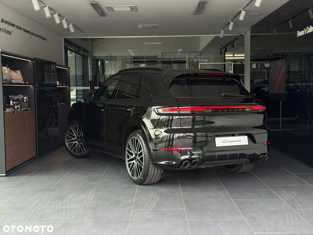 Porsche Cayenne - 4