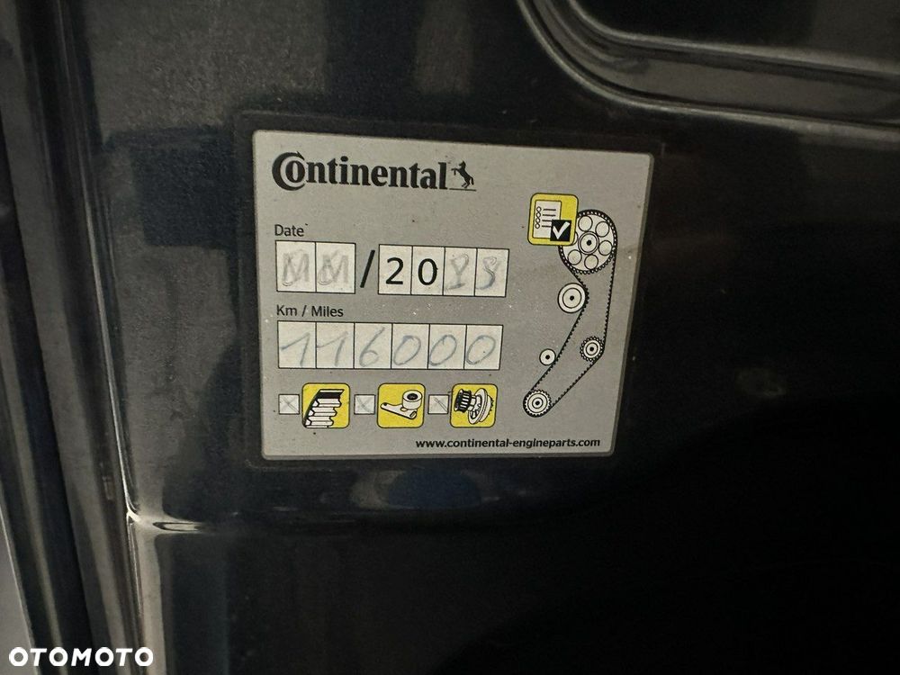 Volkswagen Golf - 17