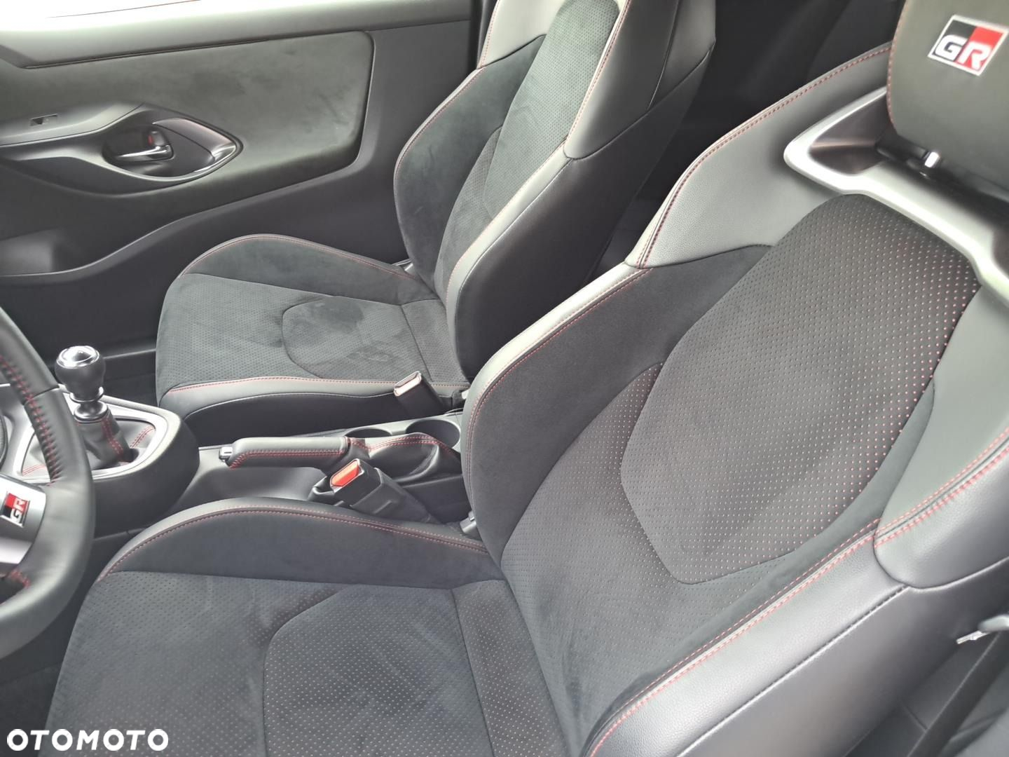 Toyota Yaris GR 1.6 Dynamic - 8