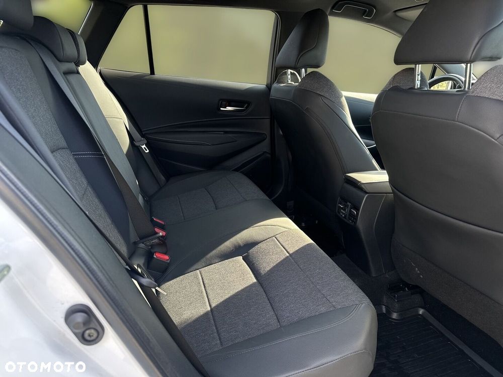 Toyota Corolla 1.8 Hybrid Style - 13