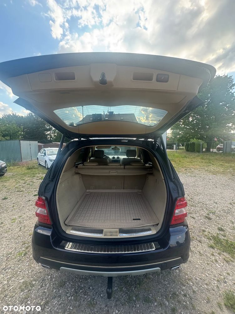 Mercedes-Benz ML 350 4-Matic - 8