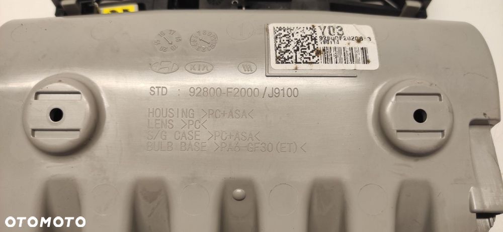 KIA STONIC LAMPKA OŚWIETLENIE KABINY SCHOWEK 17- 92800-F2000/J9100 - 4
