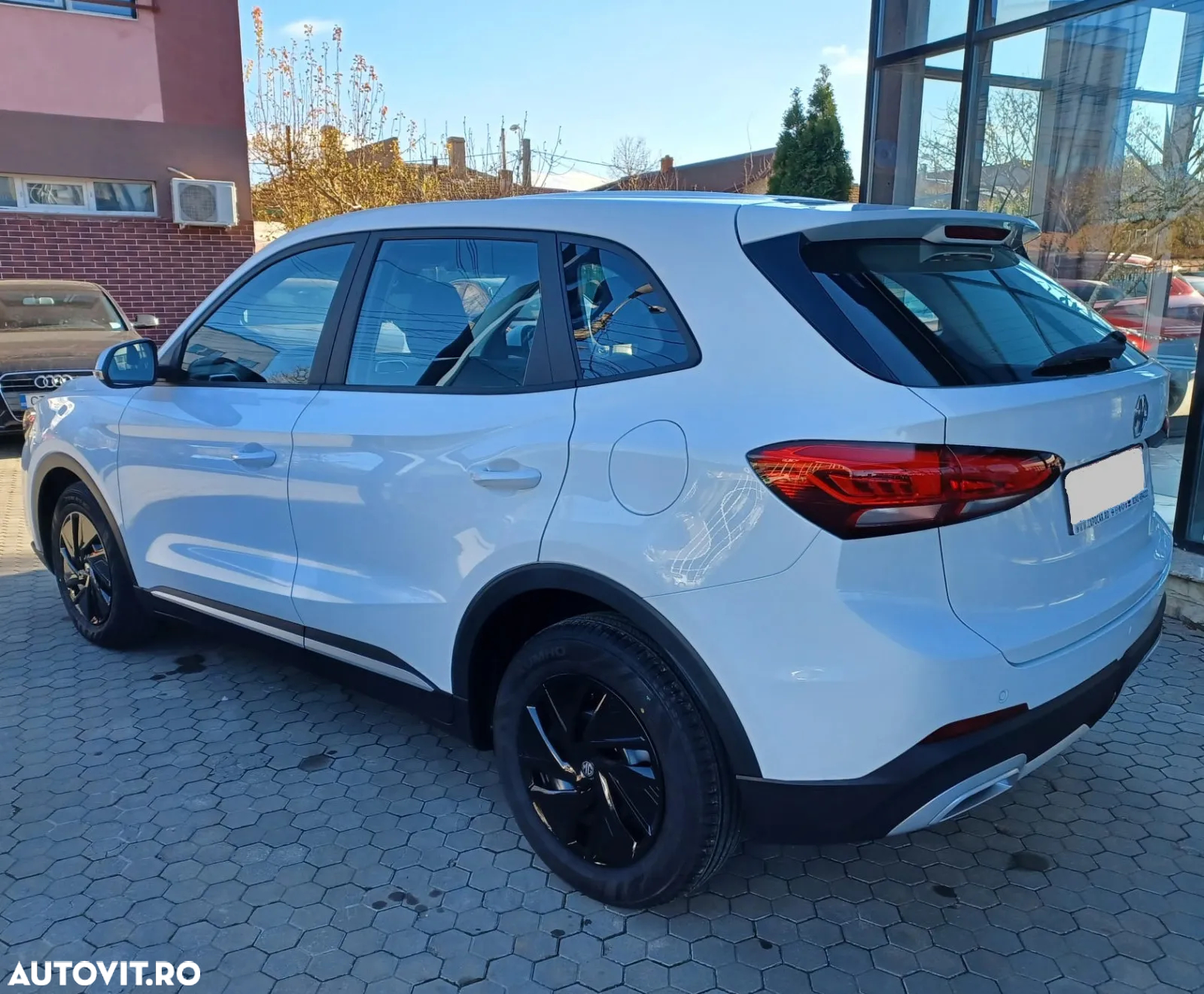 MG ZS HEV 1.5 GSI AT Explore - 3