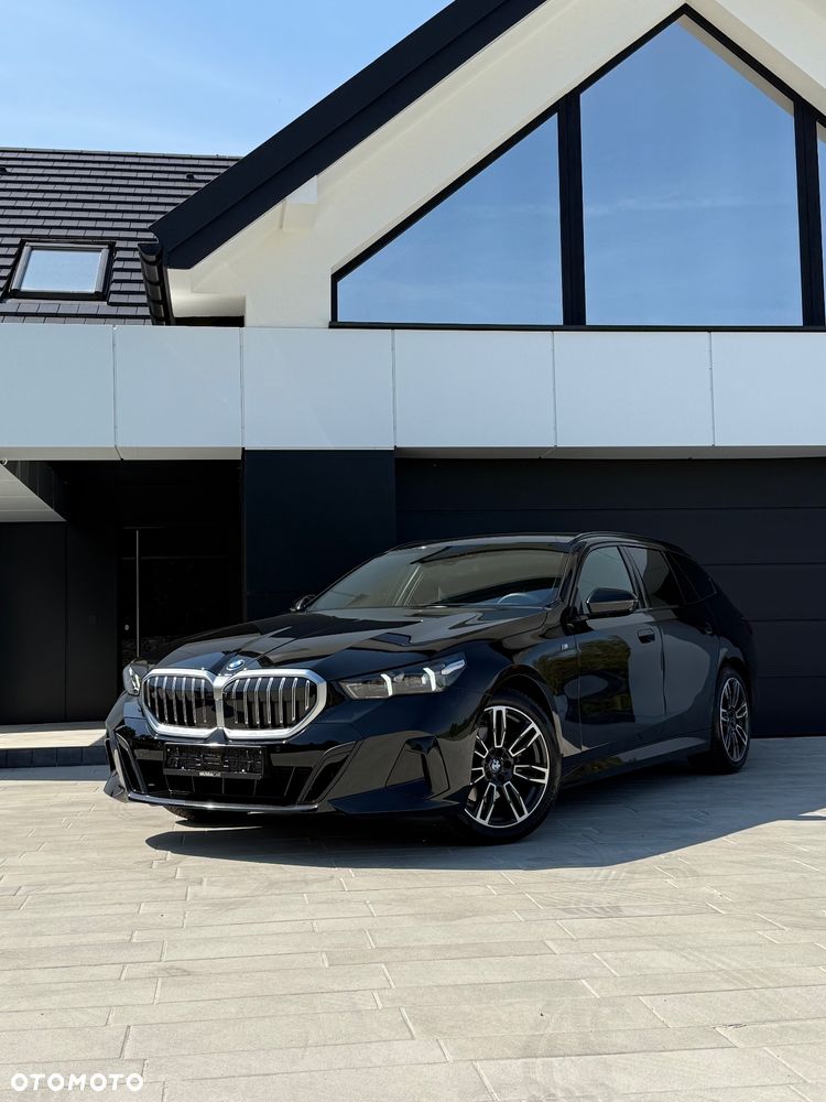 BMW Seria 5 520d xDrive Touring - 31