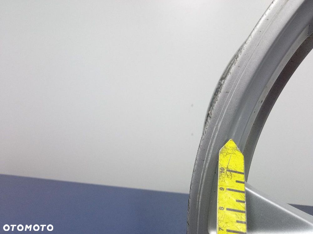 AUDI A4 B8 FELGA ALUMINIOWA 7JX17 ET37 5X112 8R0601025E - 6