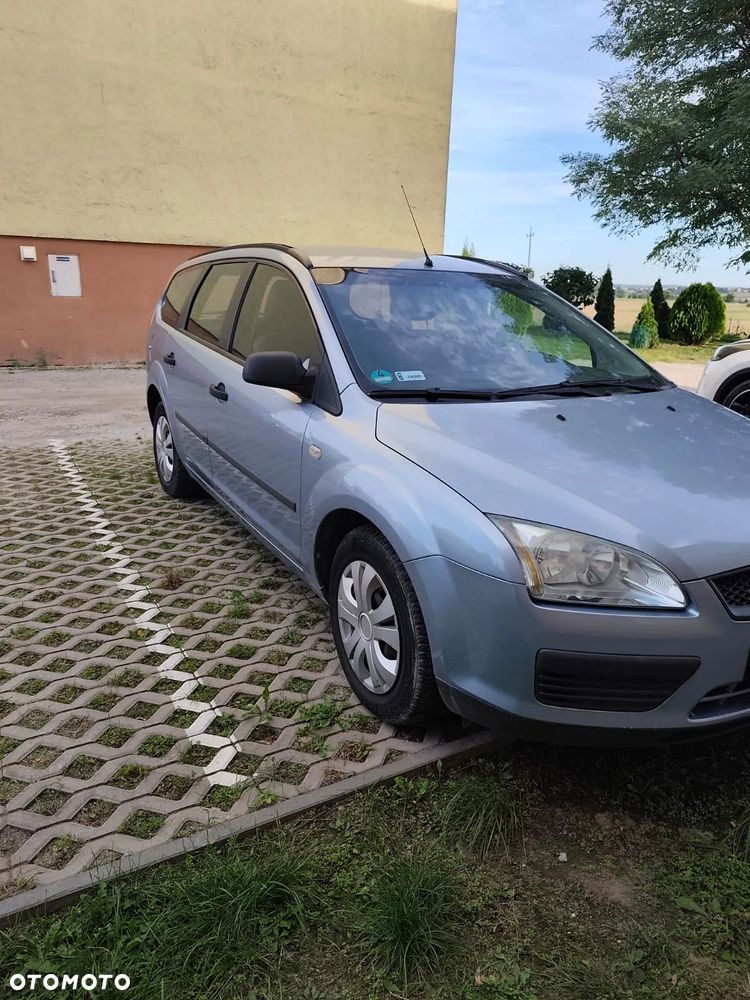Ford Focus 1.6 Comfort - 11