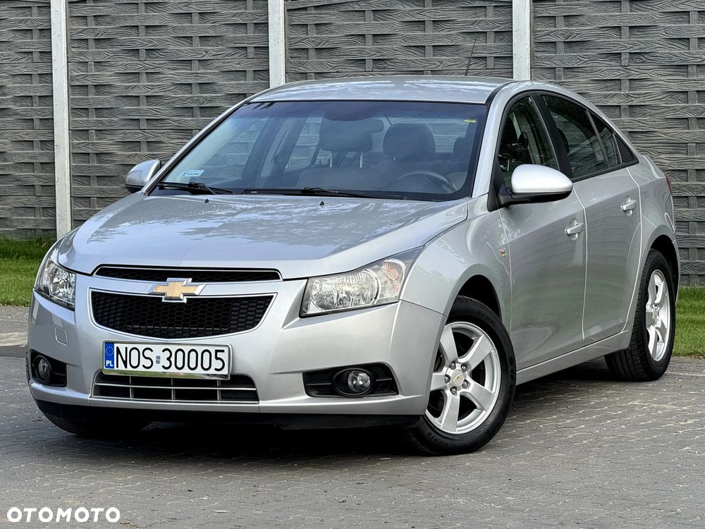 Chevrolet Cruze 1.6 Base - 5