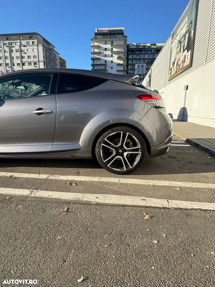 Renault Megane RS 2.0 16V - 6