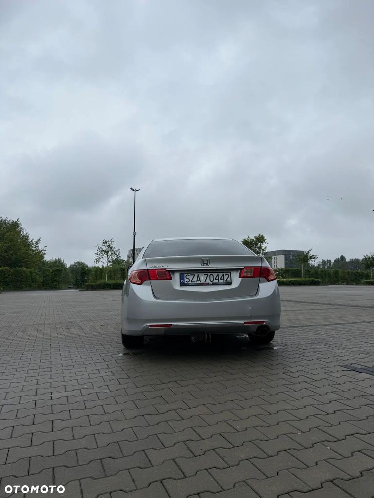 Honda Accord 2.0 Elegance - 30