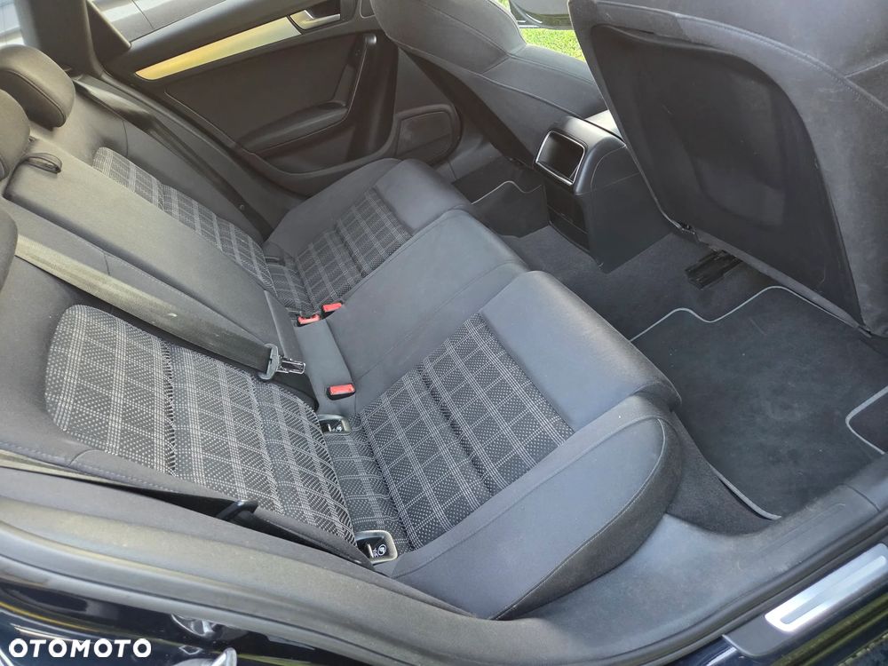 Audi A4 Avant 2.0 TDI DPF Ambiente - 9