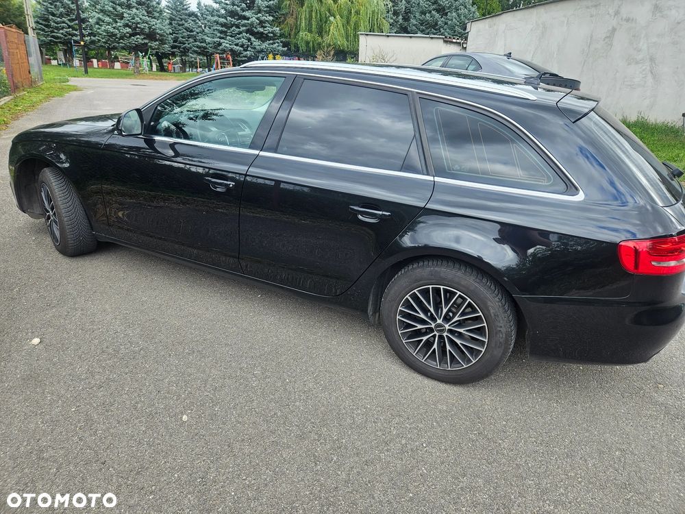 Audi A4 Avant 2.0 TDI - 11