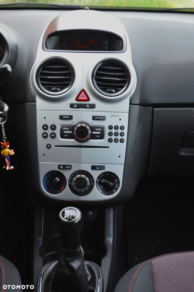 Opel Corsa 1.4 16V Enjoy - 14