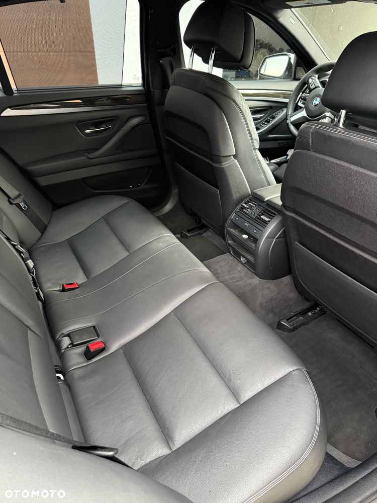 BMW Seria 5 535i Sport-Aut - 18