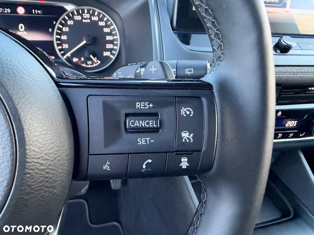 Nissan Qashqai 1.3 DIG-T mHEV Acenta Xtronic - 16