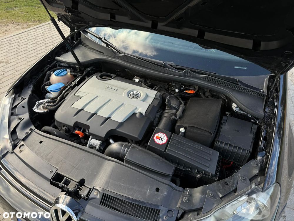 Volkswagen Golf 2.0 TDI DPF Edition - 18