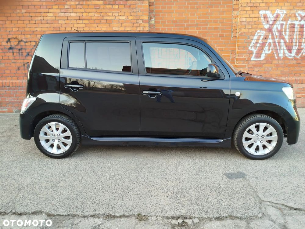 Daihatsu Materia 1.5 - 30