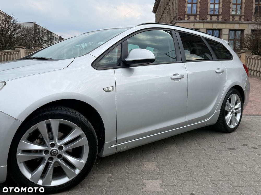 Opel Astra 1.4 T Cosmo - 12