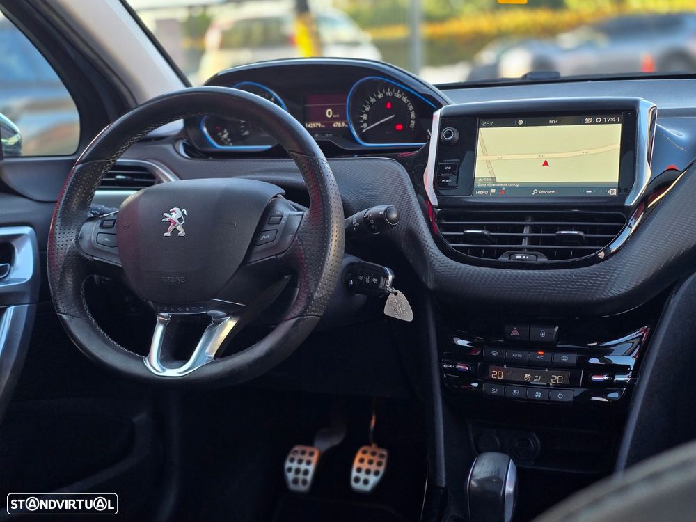Peugeot 2008 1.2 PureTech Crossway - 23