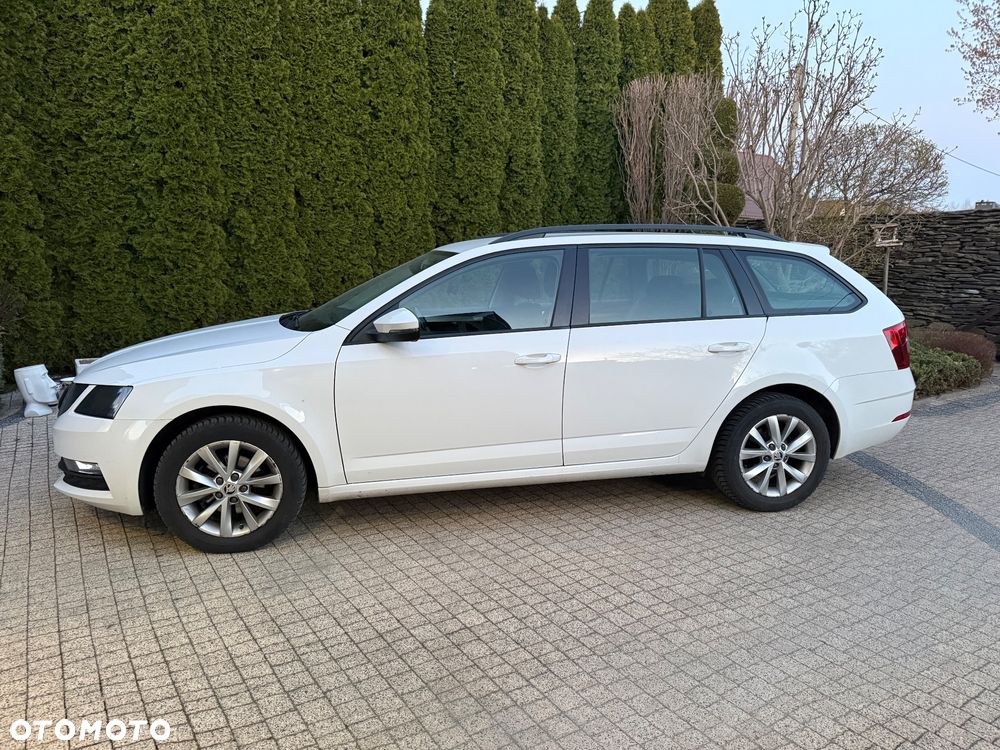 Skoda Octavia 1.6 TDI Ambition - 11