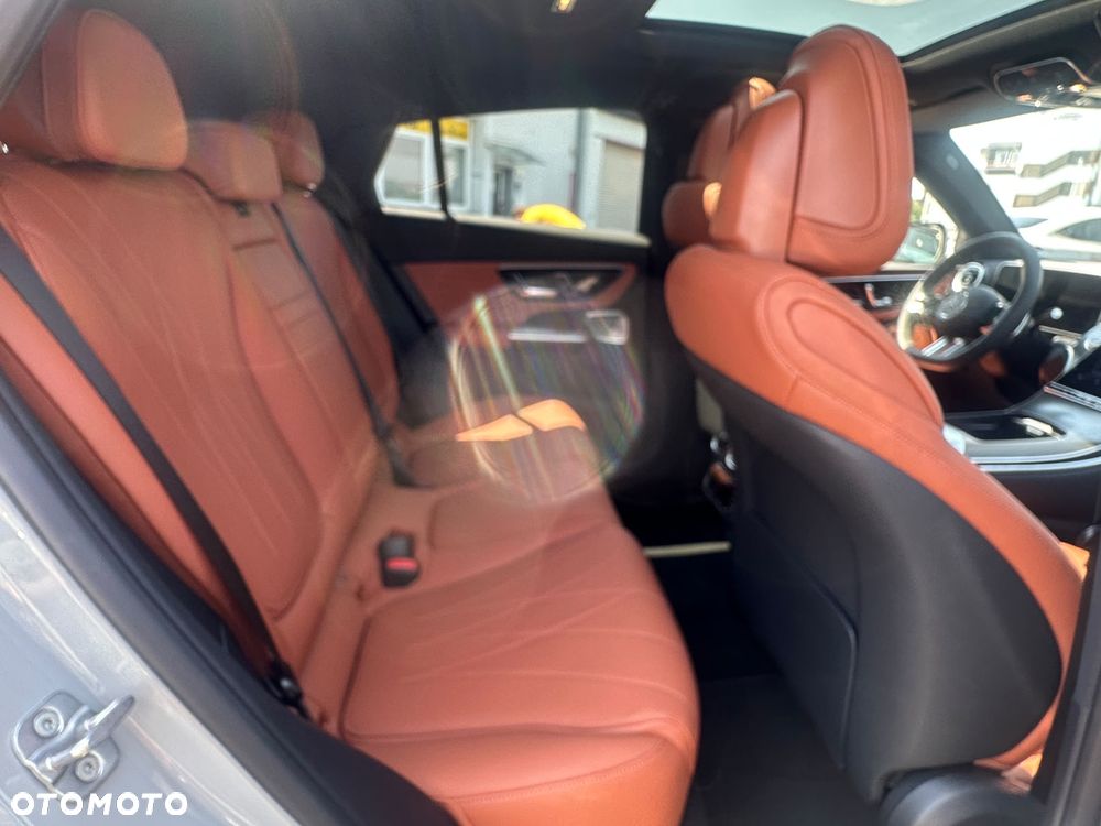 Mercedes-Benz GLC 300 de 4-Matic AMG Line - 19