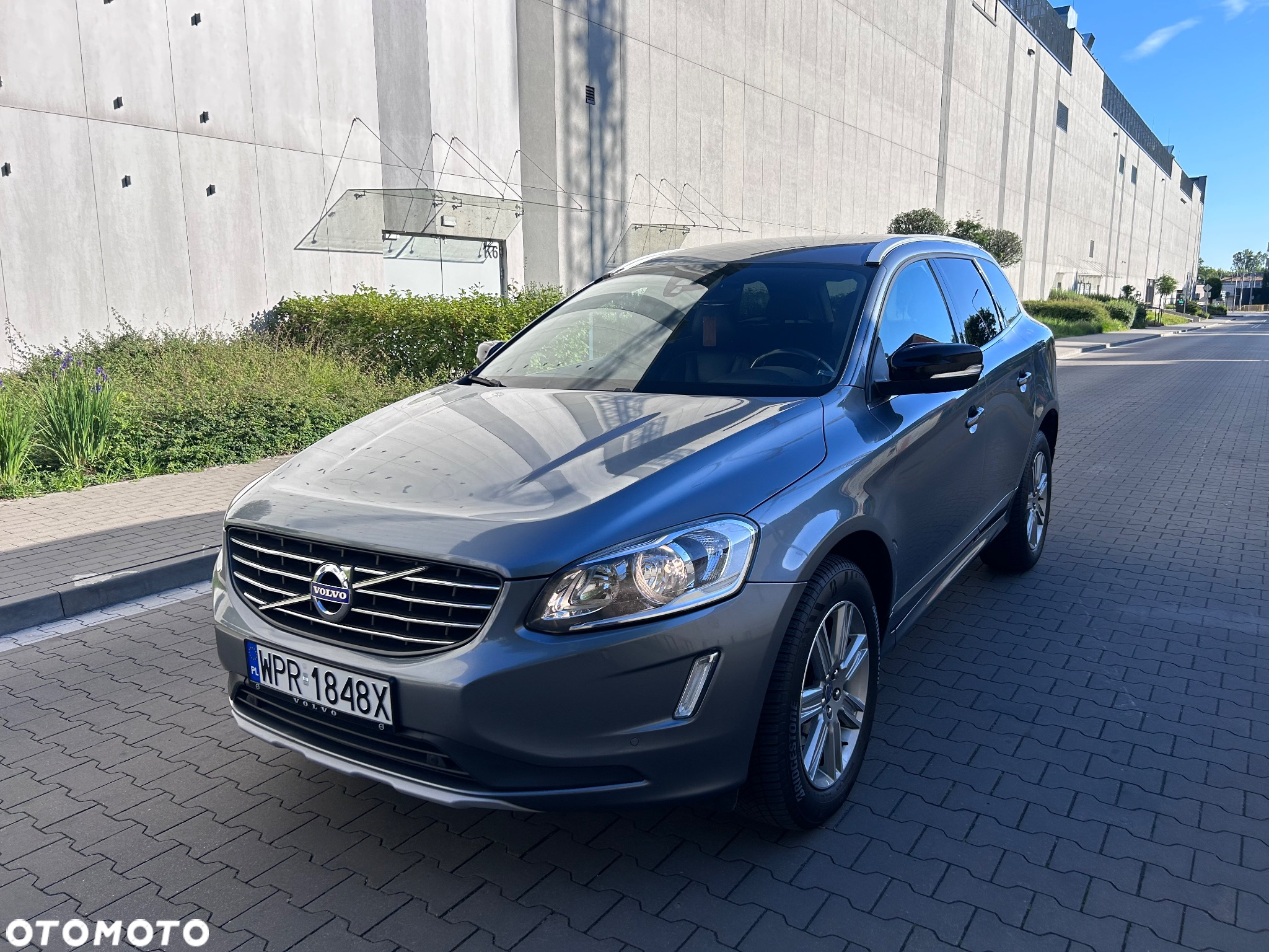 Volvo XC 60 D3 Drive-E Momentum - 24