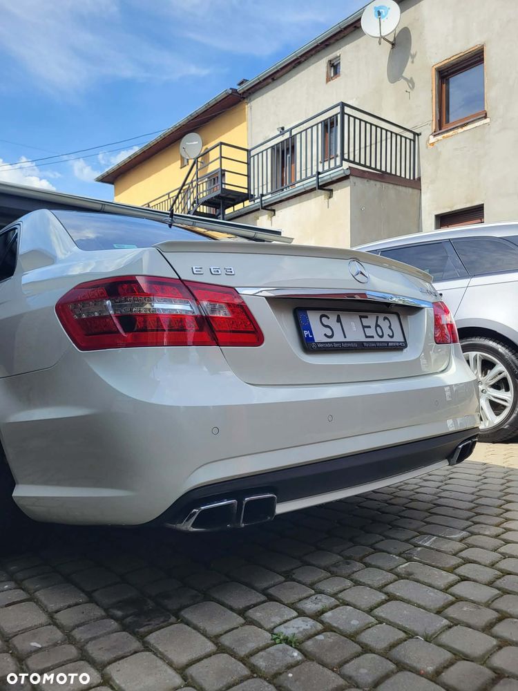 Mercedes-Benz Klasa E 63 AMG - 27