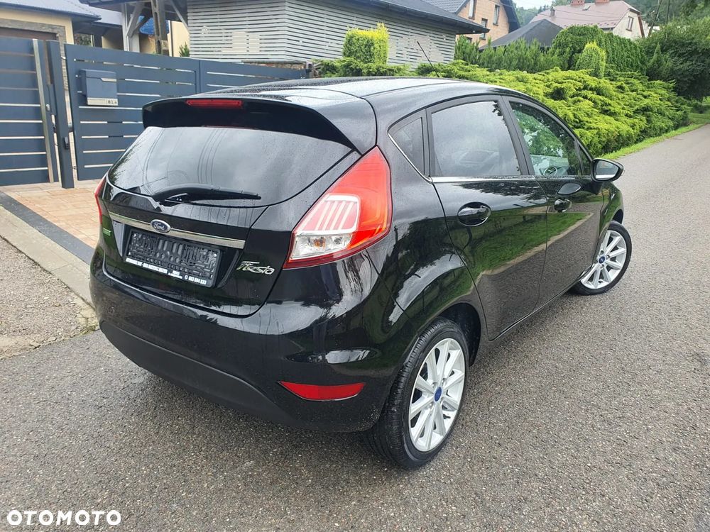Ford Fiesta 1.0 EcoBoost S&S TITANIUM - 4