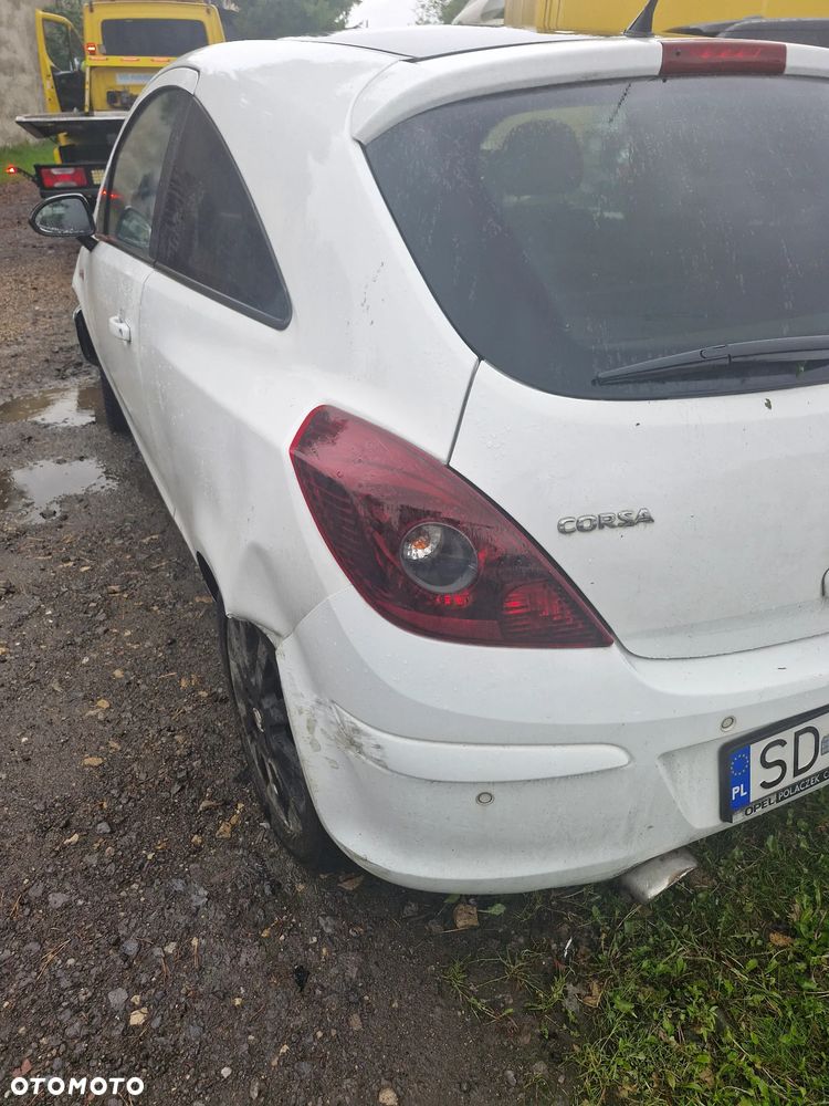 Opel Corsa 1.2 16V Enjoy - 14