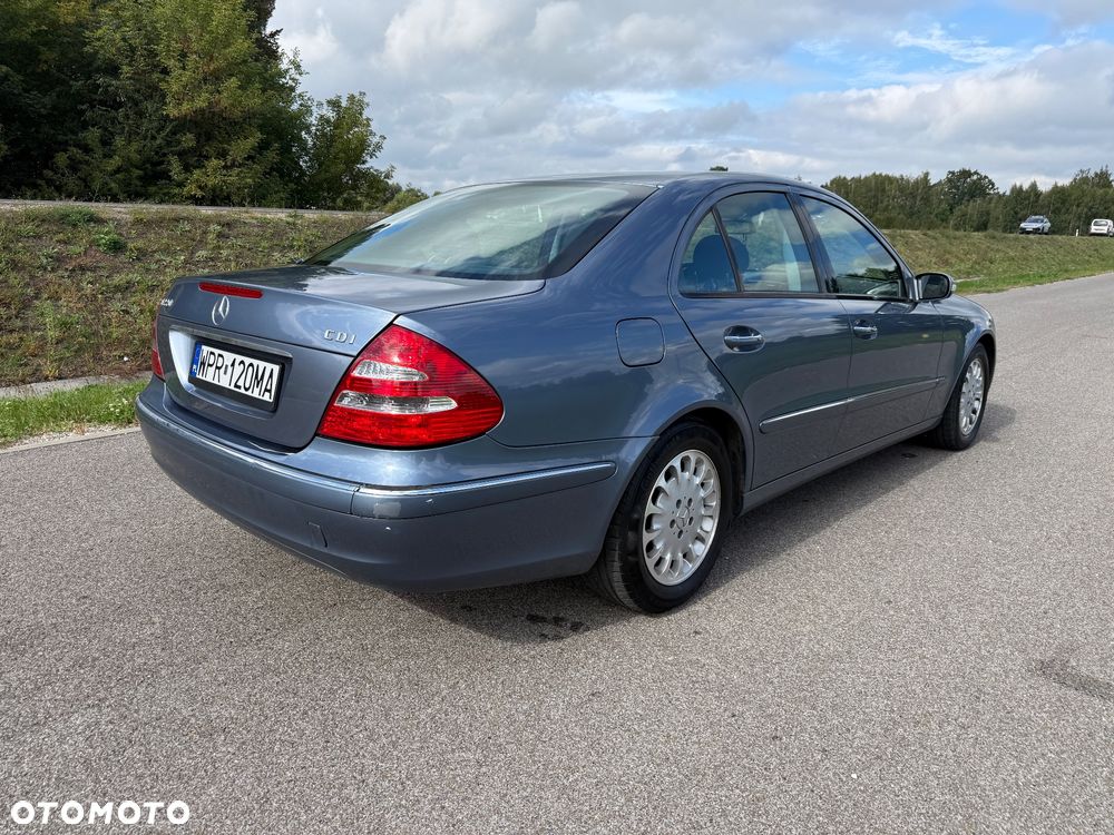 Mercedes-Benz Klasa E 220 CDI Elegance - 16