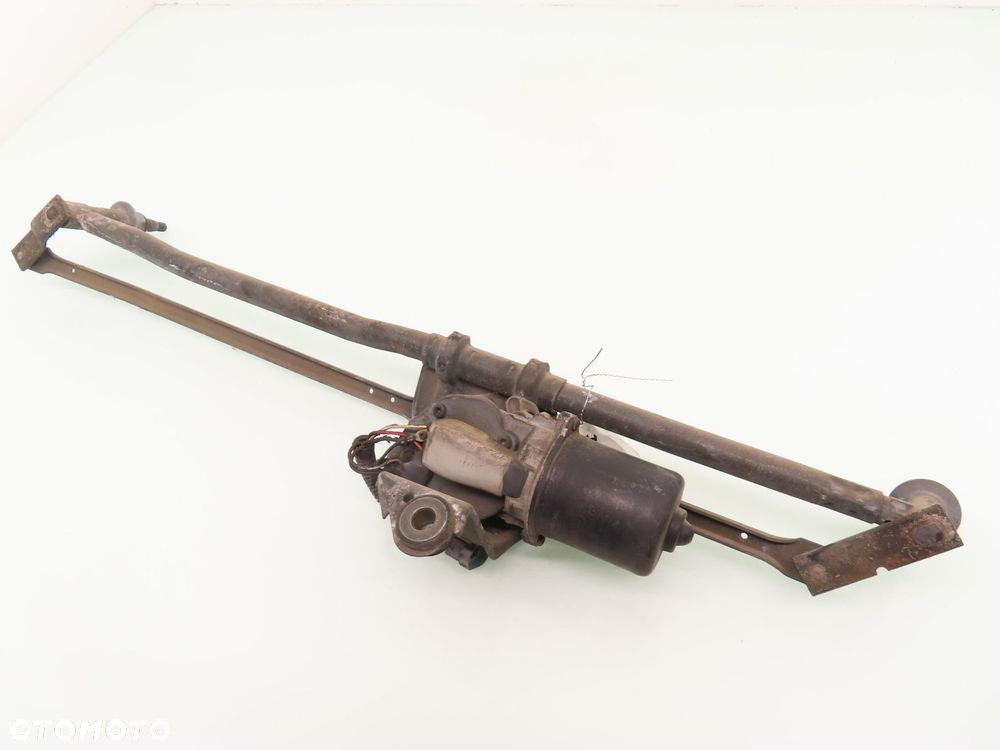 MECHANIZM WYCIERACZEK IVECO DAILY III - 4