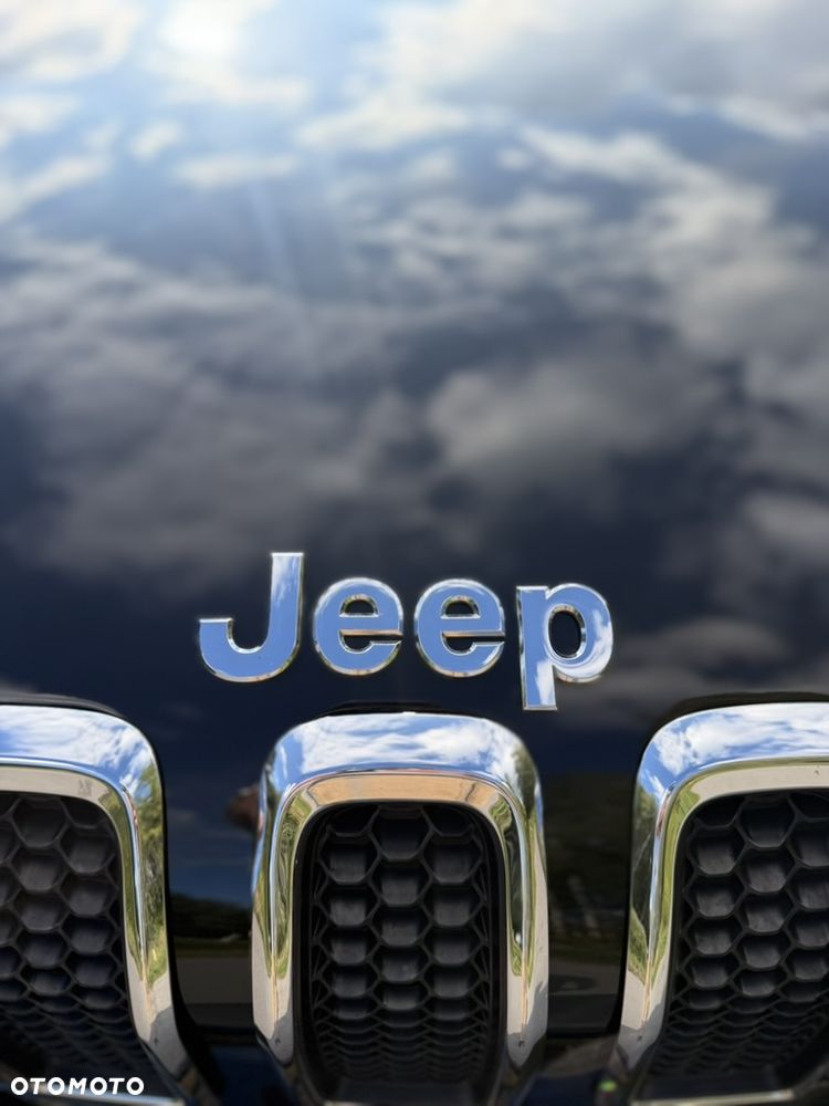 Jeep Cherokee - 15