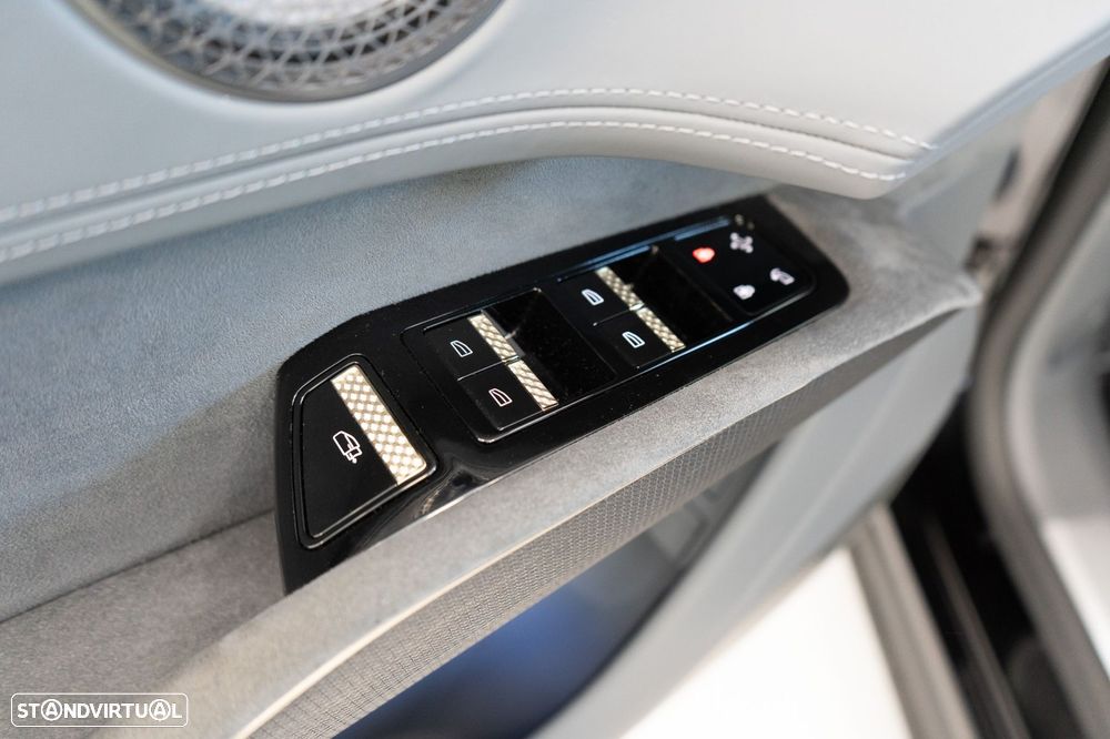 Lotus Eletre 900 Sport Carbon - 52