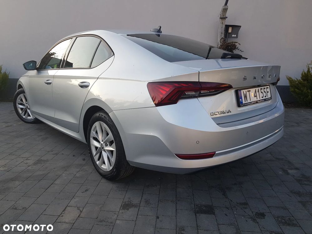 Skoda Octavia ver-1-5-tsi-act-ambition - 9