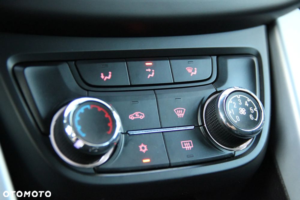 Opel Zafira Tourer 1.4 Turbo Edition - 16