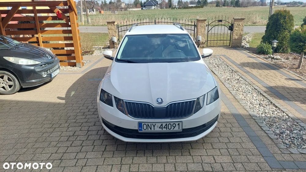 Skoda Octavia 1.6 TDI DSG Drive - 2