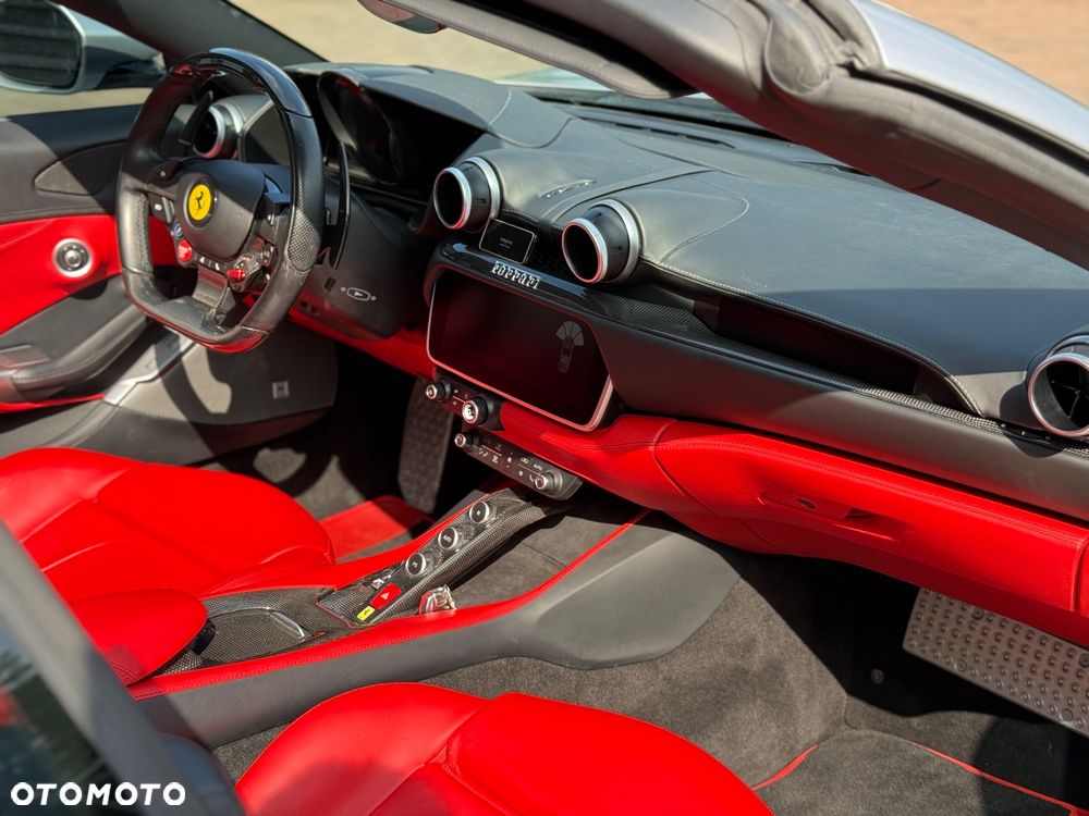 Ferrari Portofino - 21