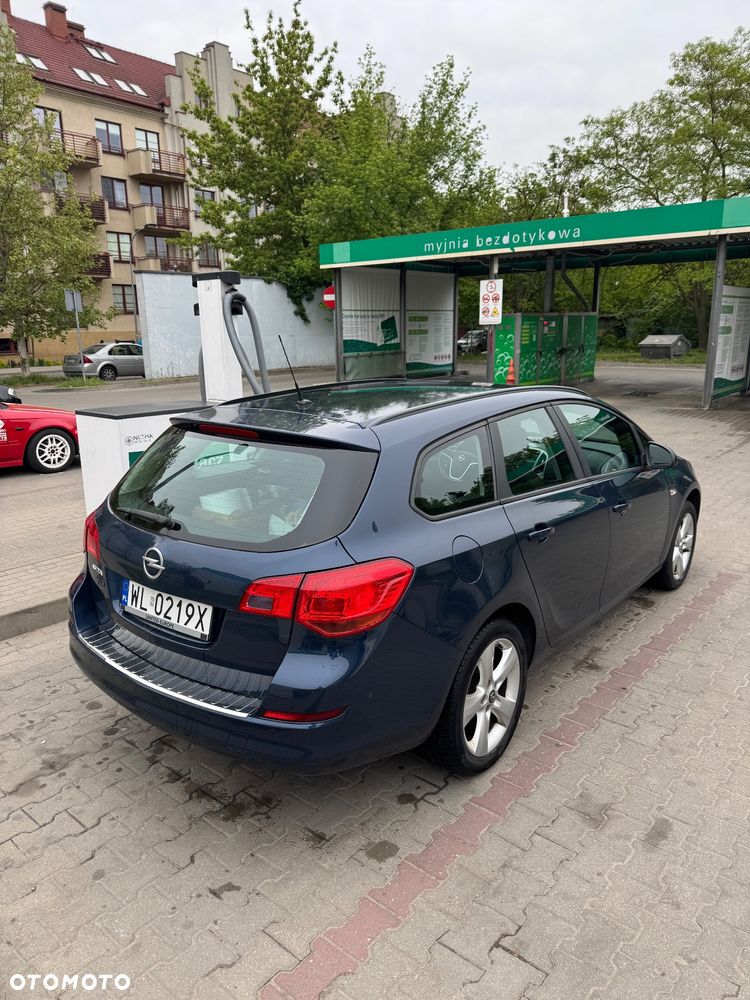Opel Astra 1.6 Sport - 4