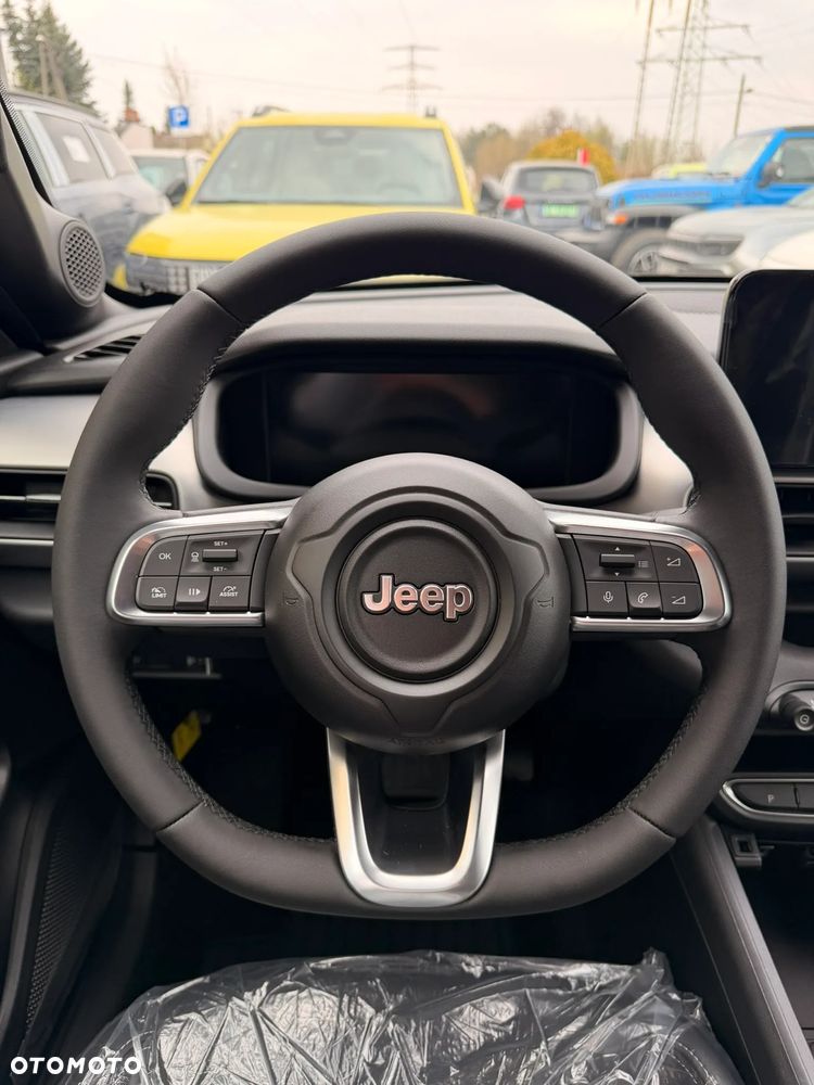 Jeep Avenger 1.2 T3 mHEV Black Edition FWD eDCT6 - 20